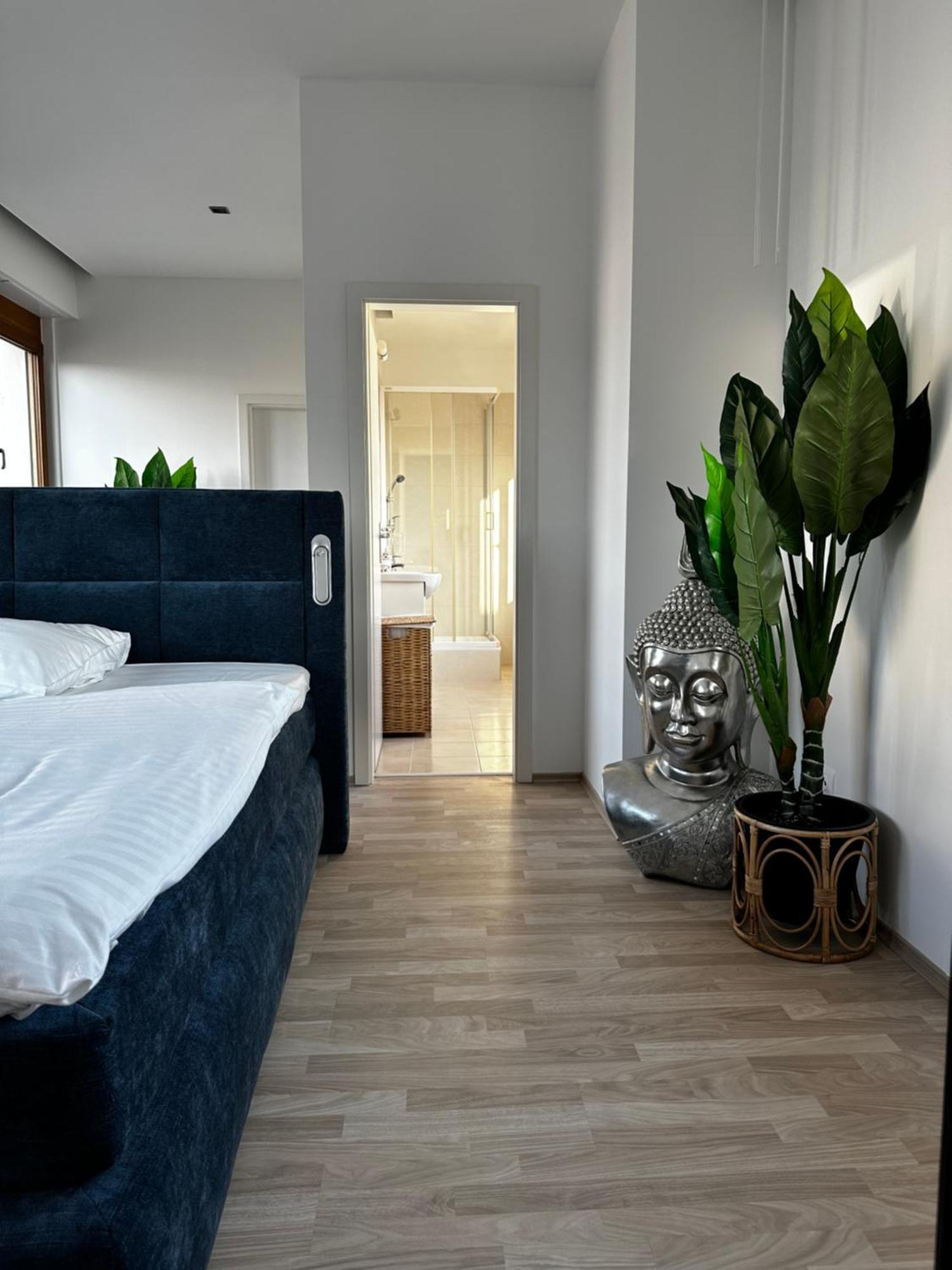 شقة Luxury Penthouse At The Historical Centre With Free Parking براتسيلافا المظهر الخارجي الصورة