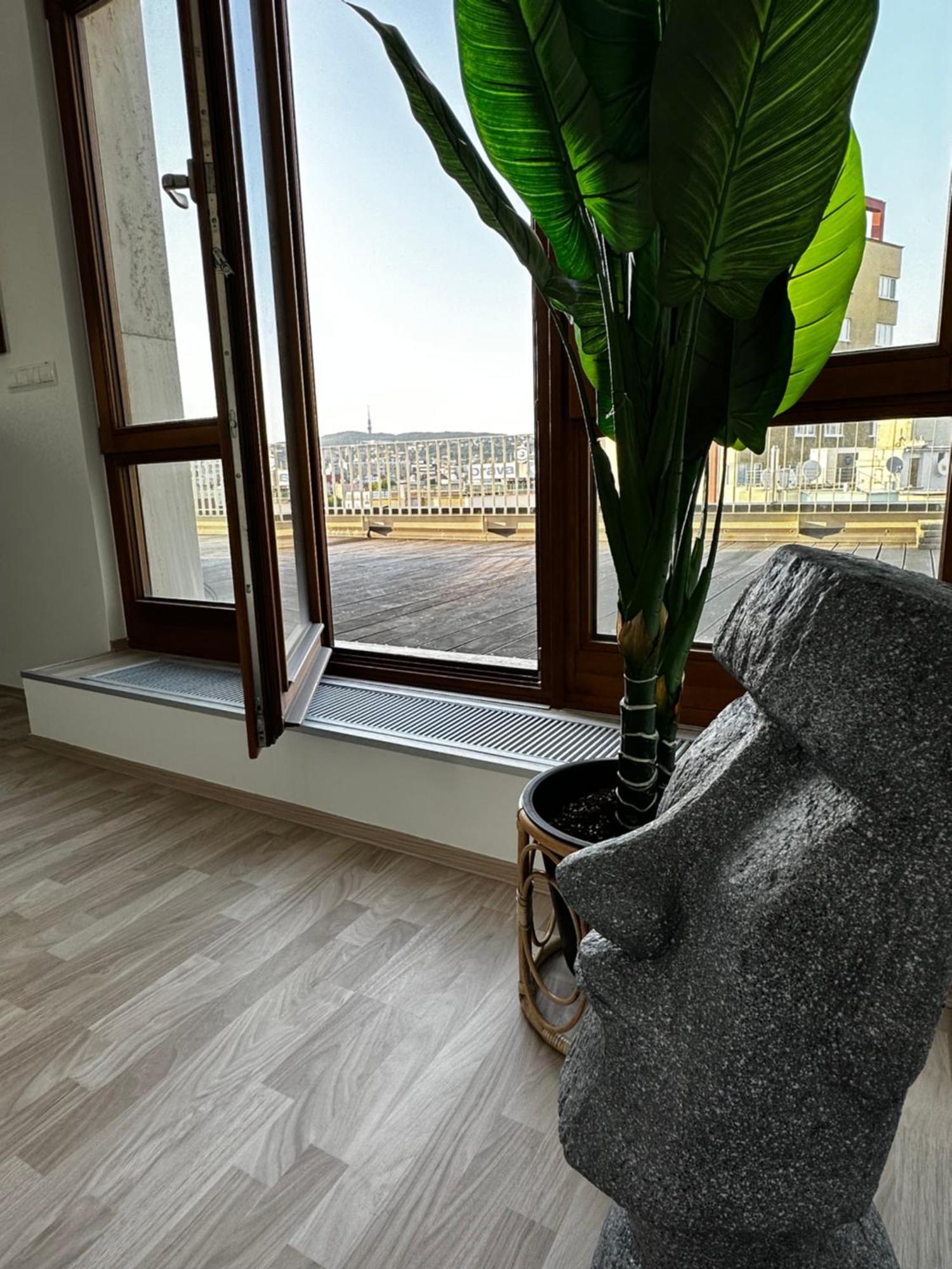 شقة Luxury Penthouse At The Historical Centre With Free Parking براتسيلافا المظهر الخارجي الصورة